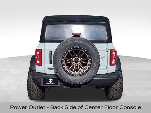 Used 2021 Ford Bronco Badlands image 9