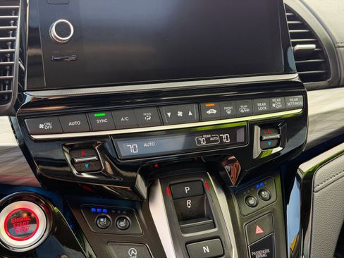 Used 2026 Honda Odyssey Elite image 26