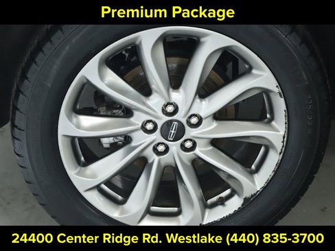 Certified 2022 Lincoln Corsair AWD w/ Premium Package image 12