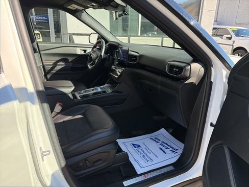 Used 2023 Ford Explorer ST-Line w/ Class IV Trailer Tow Package image 24