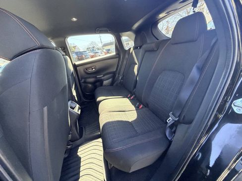 Used 2024 Honda HR-V Sport image 29