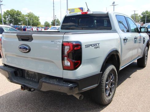 Used 2024 Ford Ranger XLT w/ Technology Package AWD/4WD image 9