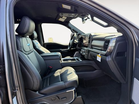 New 2026 Ford F250 Platinum AWD/4WD image 19