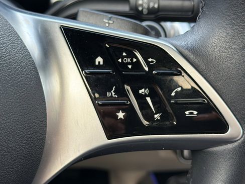 Certified 2025 Mercedes-Benz GLB 250 image 28