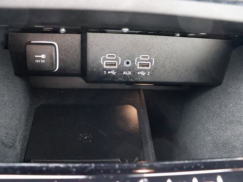 Used 2025 Jeep Wagoneer Series II AWD/4WD image 44