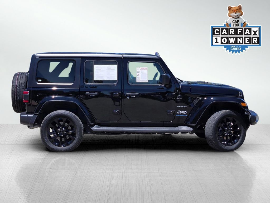 Used 2023 Jeep Wrangler Unlimited Sahara w/ Cold Weather Group AWD/4WD image 3