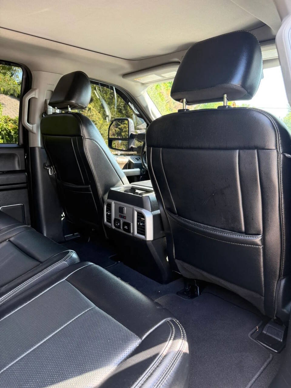 Used 2021 Ford F250 Lariat w/ Lariat Ultimate Package AWD/4WD image 22