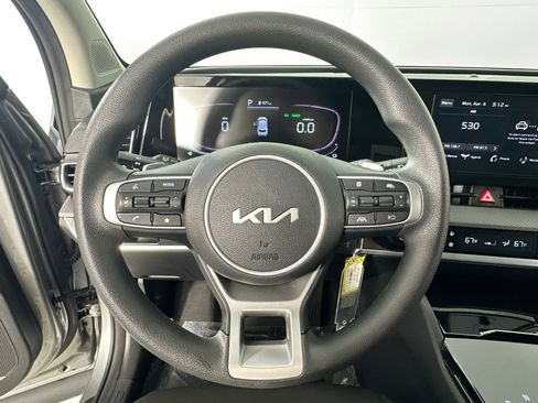 Used 2024 Kia Sportage LX FWD image 11