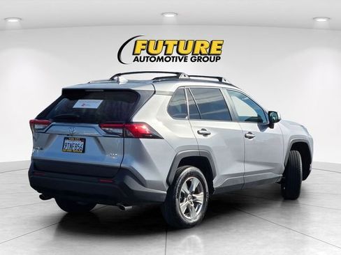 Certified 2025 Toyota RAV4 XLE AWD/4WD image 5