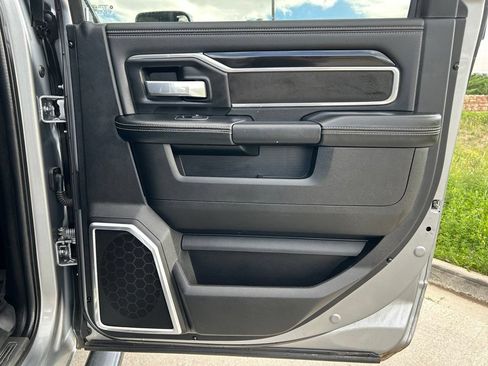 Used 2022 RAM 2500 Laramie w/ Night Edition AWD/4WD image 28