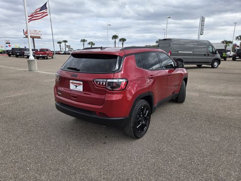 New 2026 Jeep Compass Latitude image 7