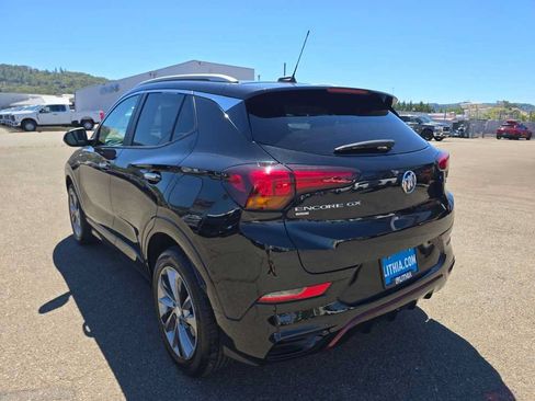 Used 2023 Buick Encore GX Select w/ Sport Touring Package AWD/4WD image 3