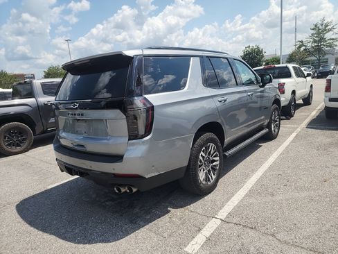 Used 2025 Chevrolet Tahoe Z71 w/ Comfort Package AWD/4WD image 5