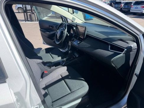 Used 2023 Toyota Corolla LE FWD image 30