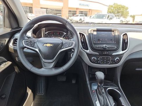 Used 2022 Chevrolet Equinox LT FWD image 13