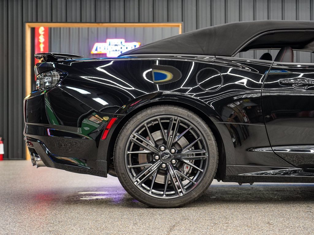 Used 2023 Chevrolet Camaro ZL1 RWD image 28
