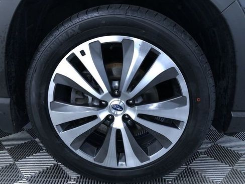 Used 2019 Subaru Ascent Limited w/ Popular Package #2 AWD/4WD image 17