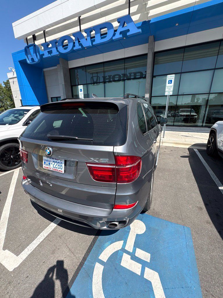 Used 2013 BMW X5 xDrive35i AWD/4WD image 2