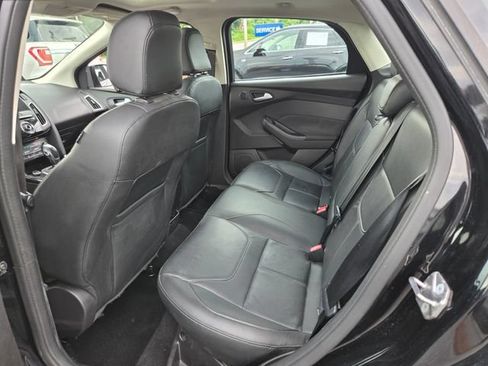 Used 2017 Ford Focus Titanium FWD image 13