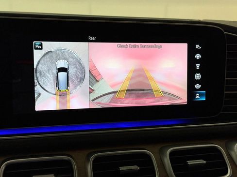 Used 2022 Mercedes-Benz GLS 450 4MATIC image 36