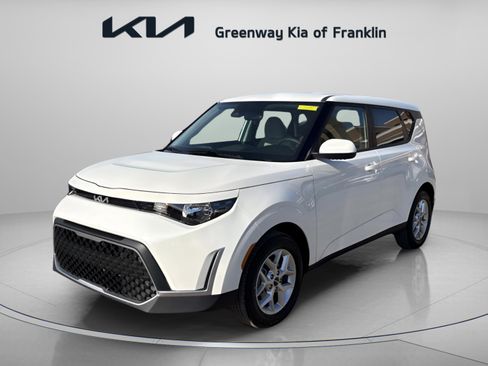 New 2025 Kia Soul LX image 3