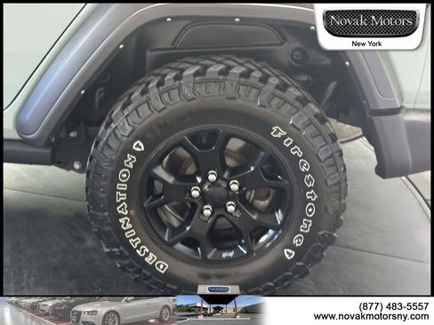 Used 2023 Jeep Wrangler Willys AWD/4WD image 6