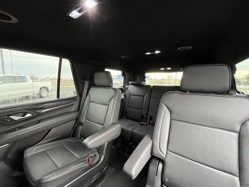 Used 2022 GMC Yukon Denali w/ Max Trailering Package image 8