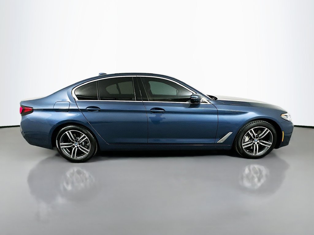 Certified 2023 BMW 530i RWD image 4