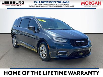 Certified 2021 Chrysler Pacifica Touring-L w/ Uconnect Theater Family Group