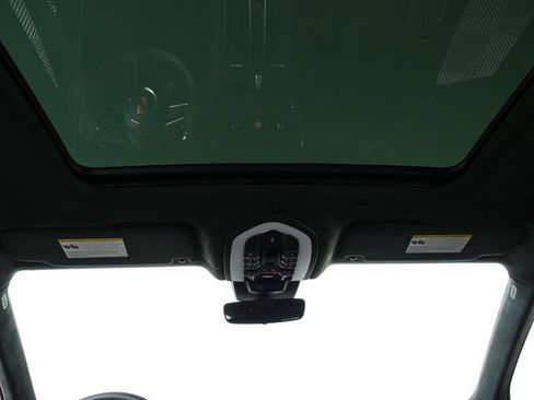 New 2026 Porsche Macan GTS image 21