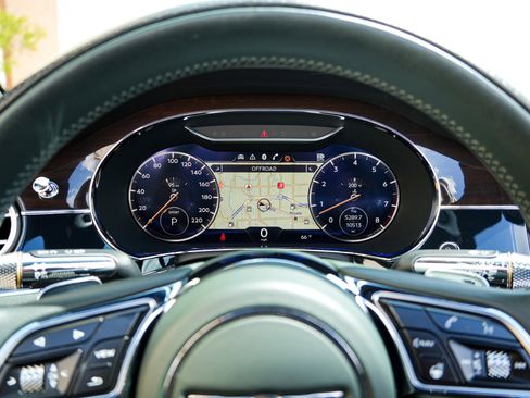Used 2022 Bentley Continental GT AWD/4WD image 21
