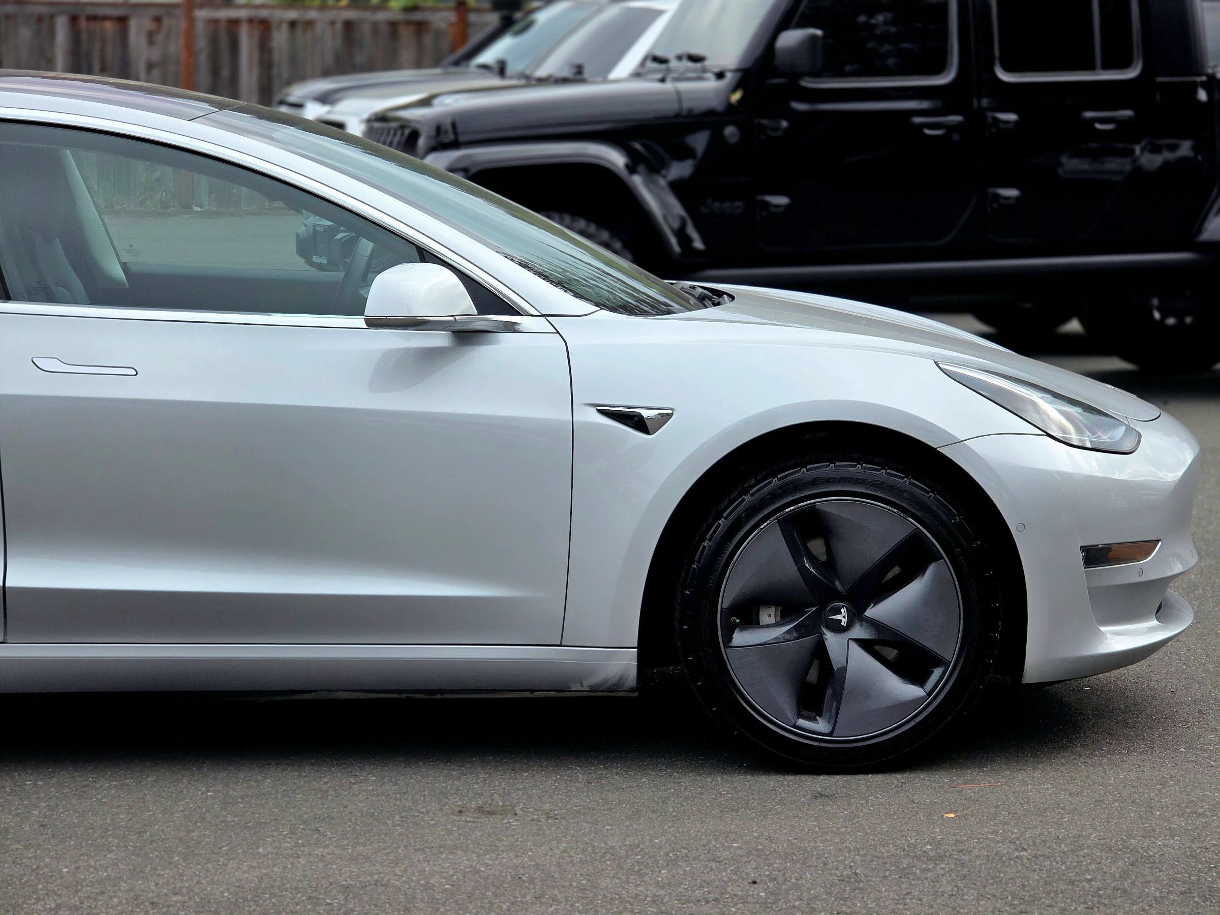 Used 2018 Tesla Model 3 Long Range RWD image 14