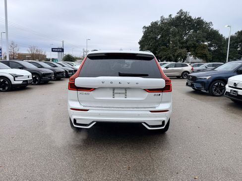 New 2026 Volvo XC60 B5 Plus w/ Protection Package Premier image 5