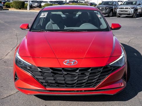 Used 2023 Hyundai Elantra SEL w/ Cargo Package image 2