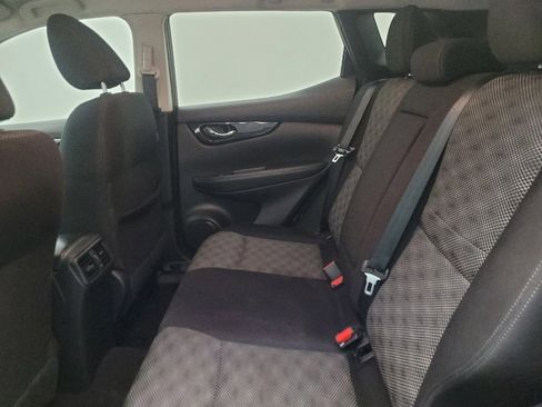 Used 2019 Nissan Rogue Sport SV FWD image 18