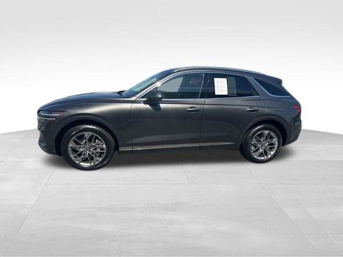 Used 2025 Genesis GV70 2.5T AWD/4WD image 3