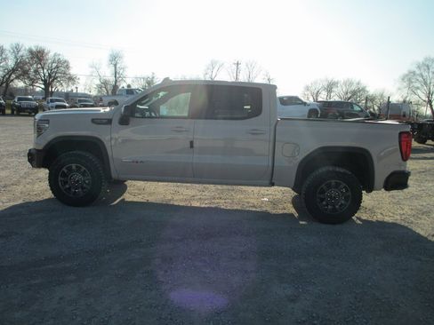 New 2026 GMC Sierra 1500 AT4X image 9