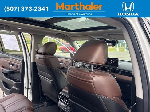 Used 2026 Honda Pilot Elite image 18