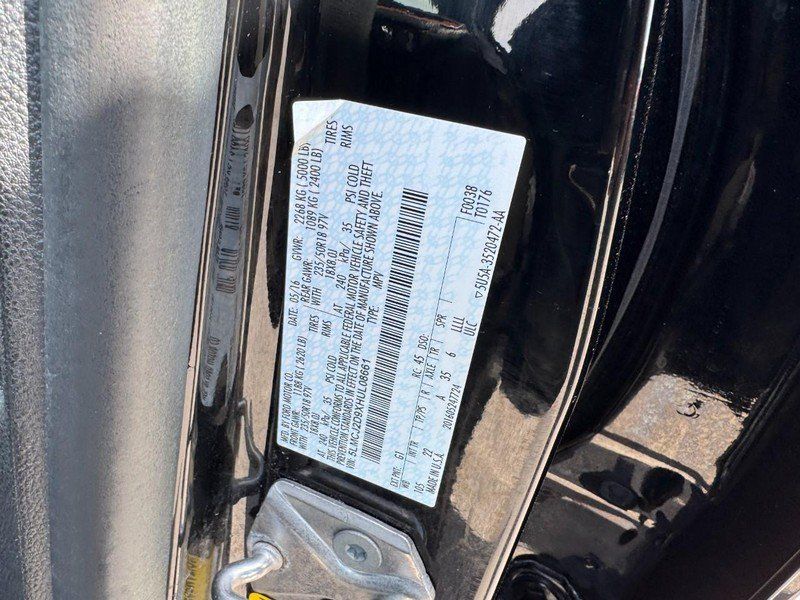 Used 2017 Lincoln MKC Select w/ Select Plus Package AWD/4WD image 28