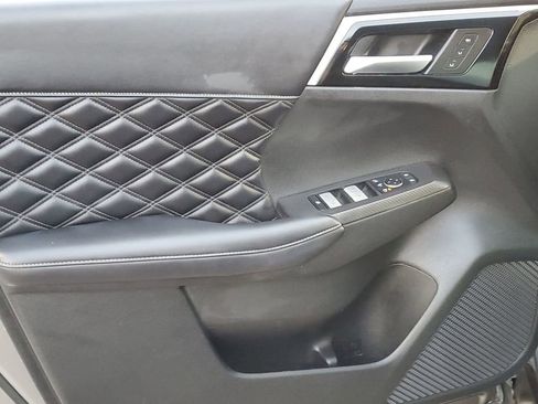 Used 2022 Mitsubishi Outlander SEL image 38