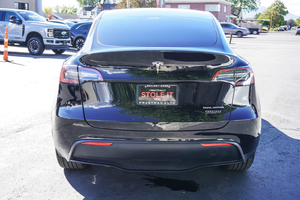 Used 2024 Tesla Model Y Long Range AWD/4WD image 14