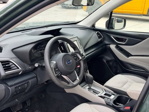 Used 2022 Subaru Forester AWD/4WD image 9
