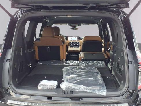 New 2026 Nissan Armada SL w/ Captain's Chari Seat Package AWD/4WD image 19
