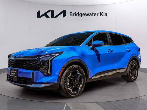 Certified 2026 Kia Sportage EX FWD image 3