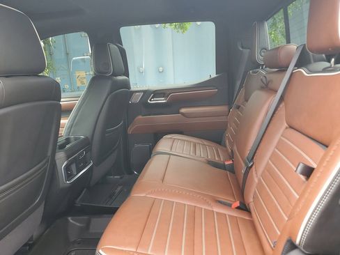 Certified 2025 GMC Sierra 1500 Denali Ultimate AWD/4WD image 14