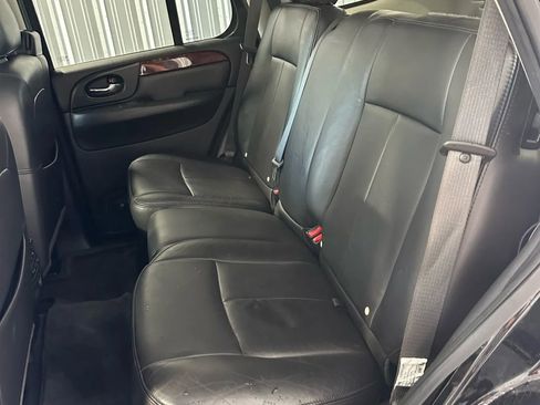 Used 2009 GMC Envoy Denali w/ Sun And 6-Disc Cd Package image 15