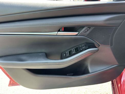 Used 2024 MAZDA MAZDA3 s FWD image 17