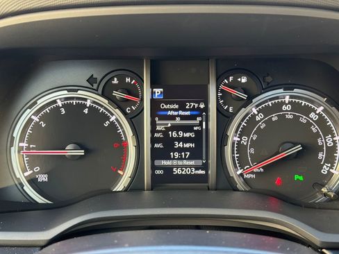 Used 2023 Toyota 4Runner Limited image 25