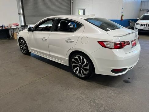 Used 2016 Acura ILX FWD image 5