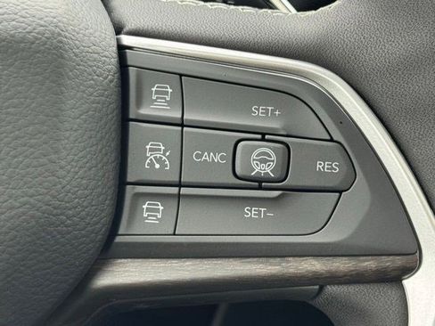 New 2026 Jeep Grand Cherokee L Limited AWD/4WD image 18